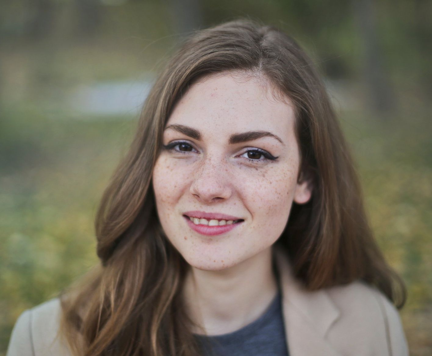 Young woman who wrote a positive review for Lewis Wood Floor Refinishing