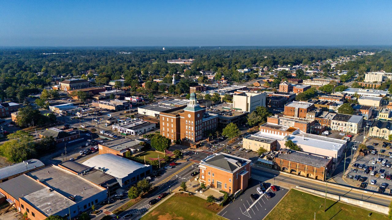 Protecting the Griffin, Georgia community from mosquitoes and outdoor pests with Pest Magic's local treatment plans.