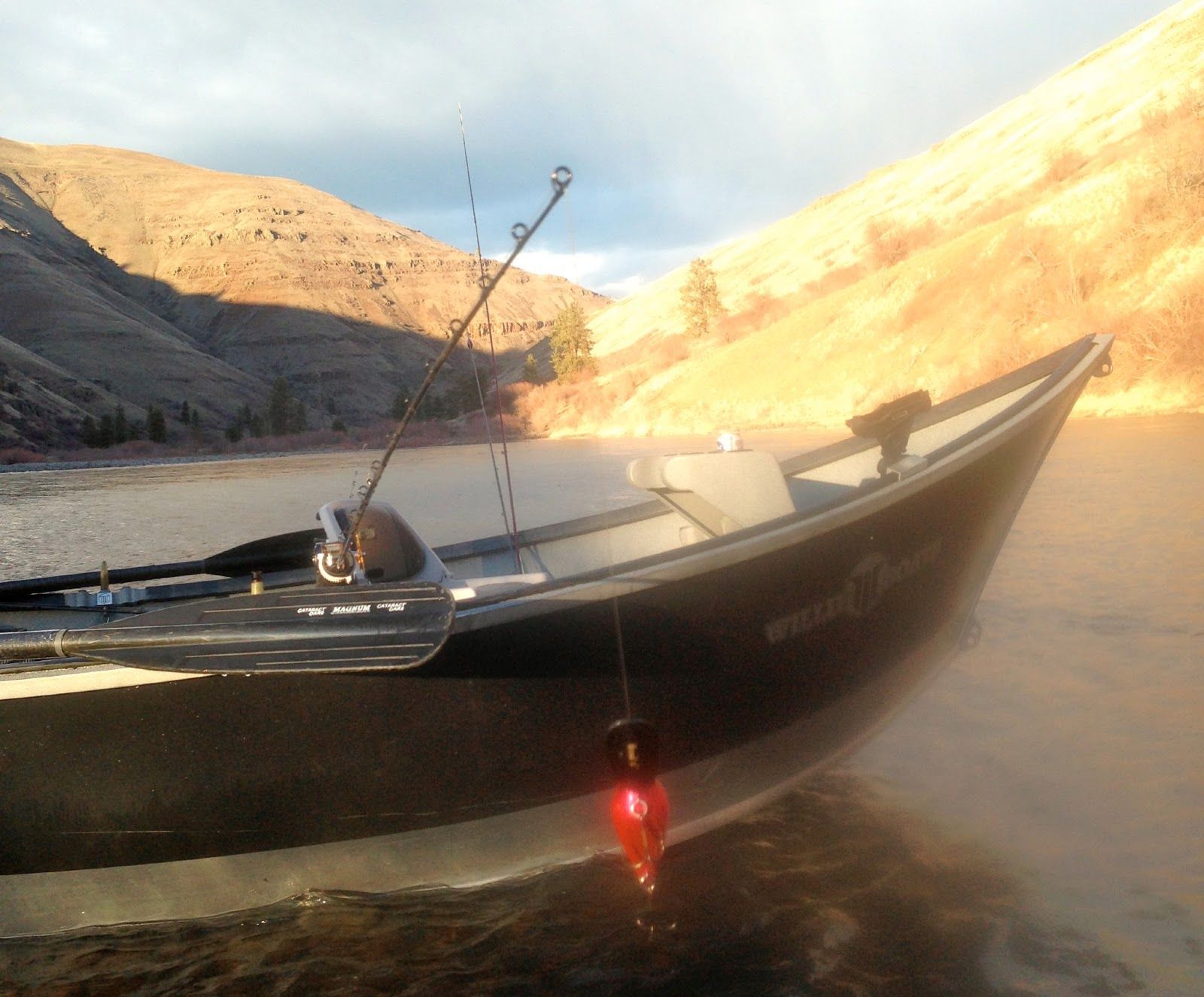 A boat with the word montana on the side