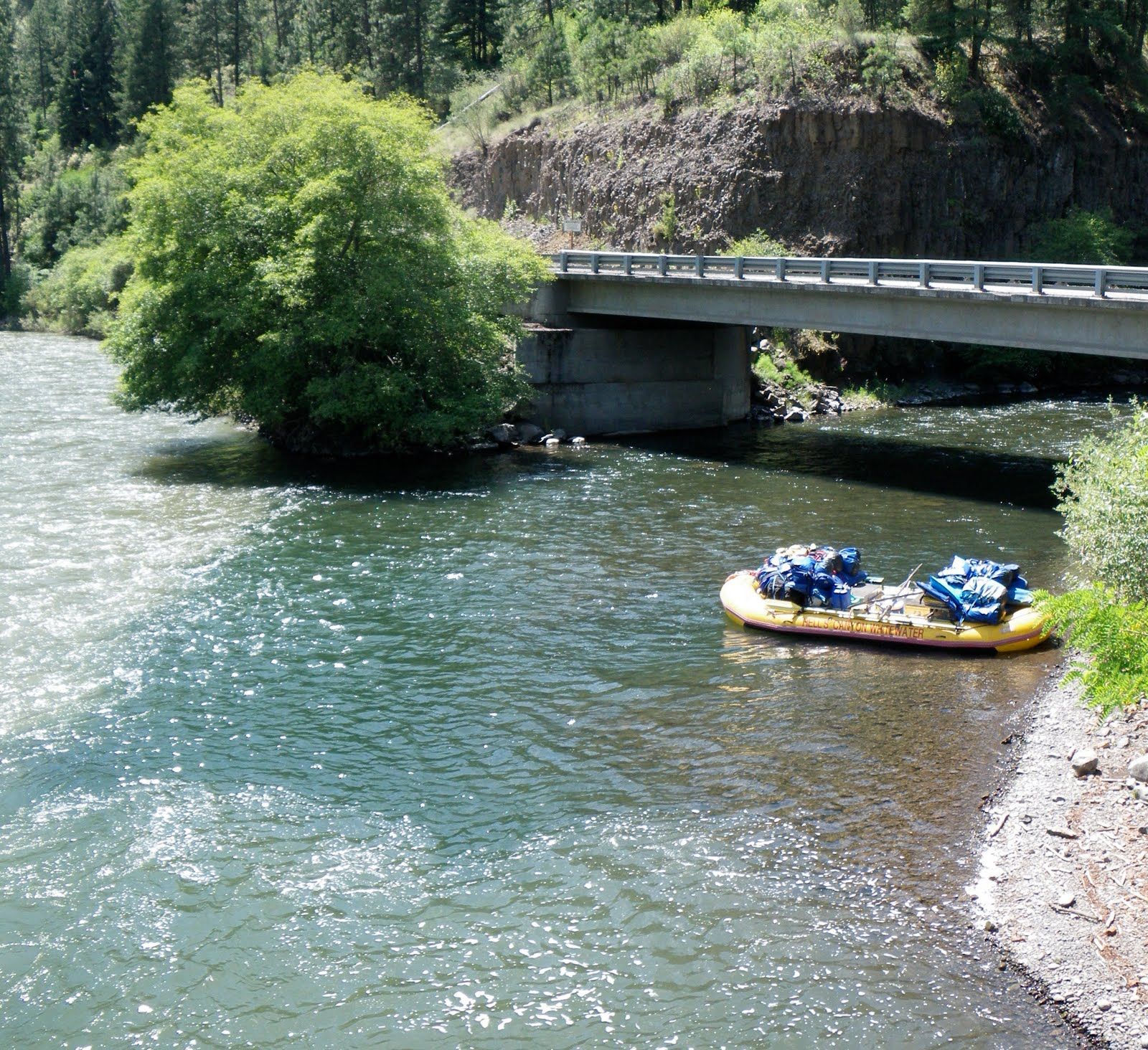 A yellow raft with the word raft on it