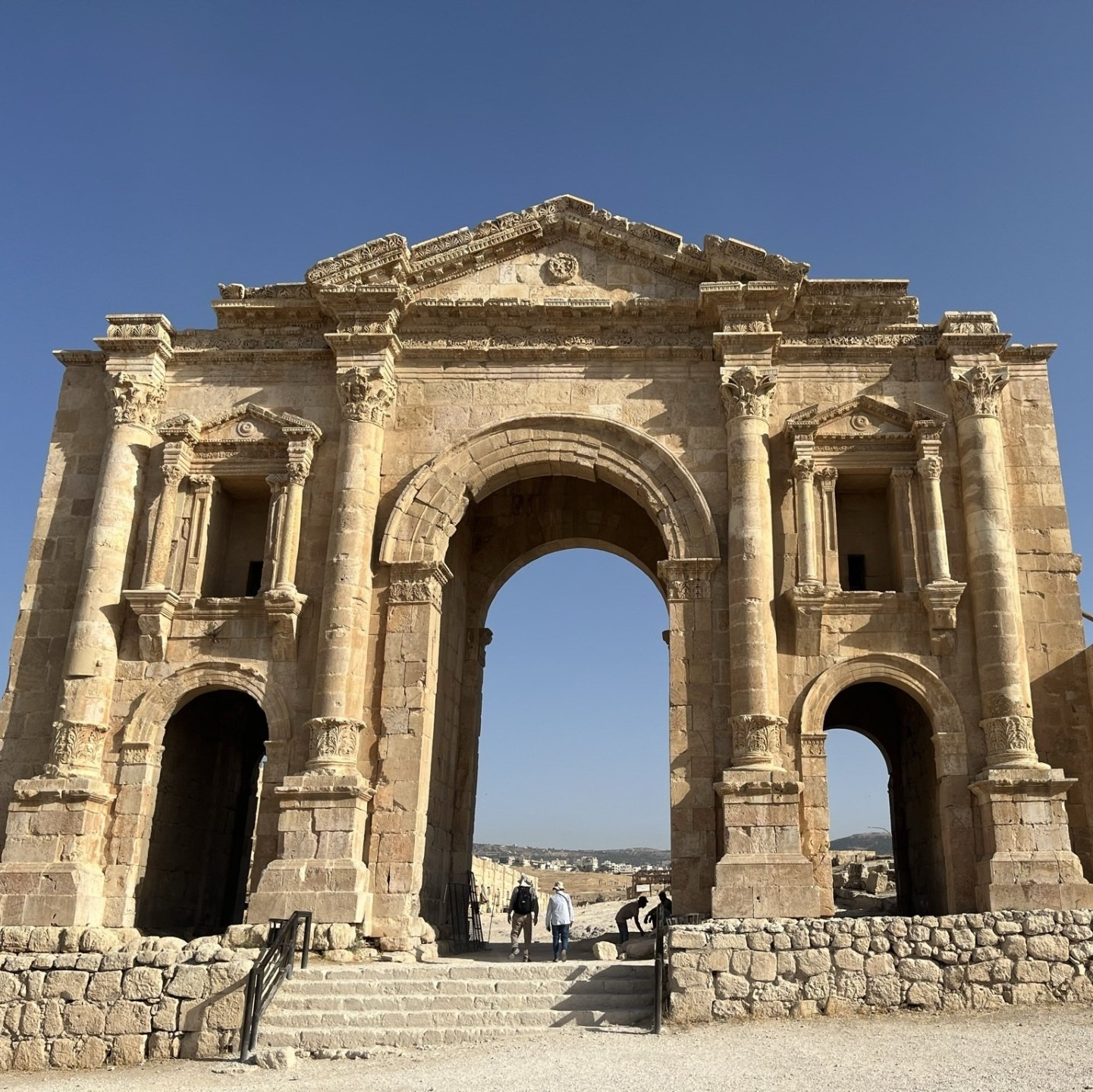 Hadrian's Arch, Jerash