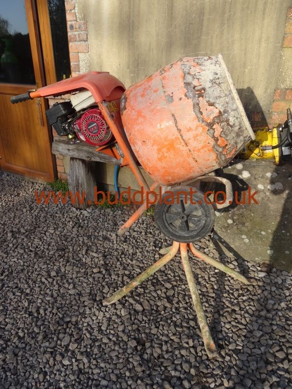 BELLE CEMENT MIXER