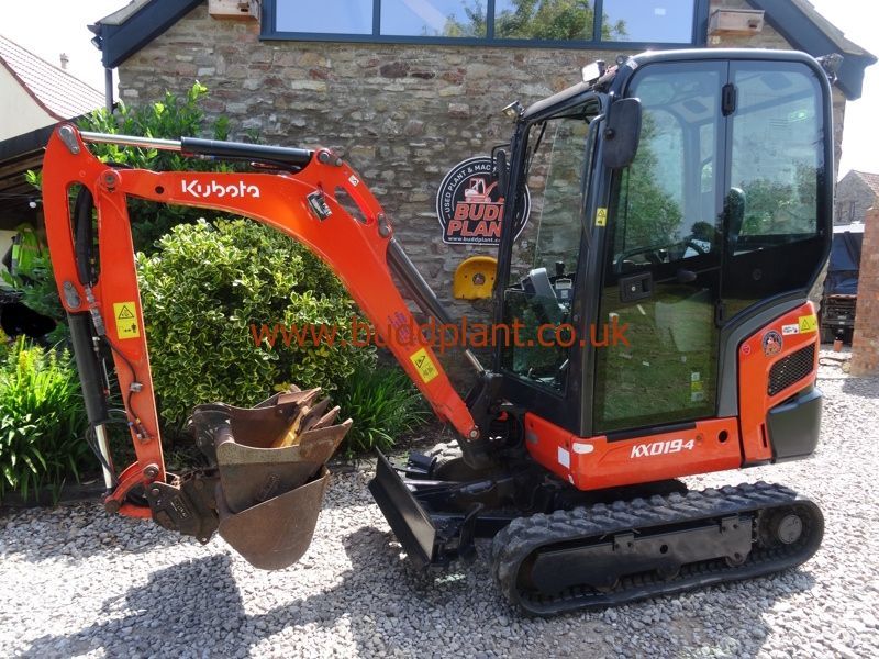 KUBOTA KX019-4 MINI DIGGER