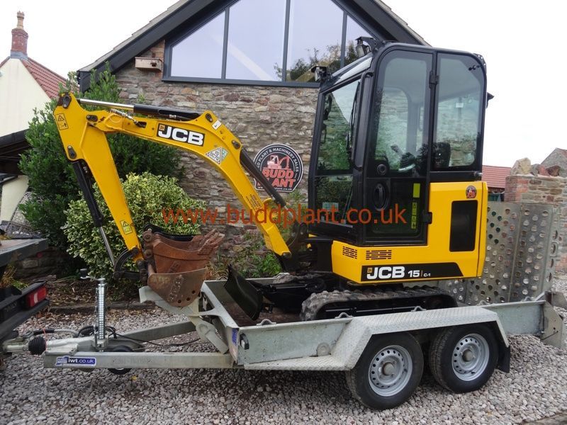JCB 15C MINI DIGGER WITH PLANT TRAILER