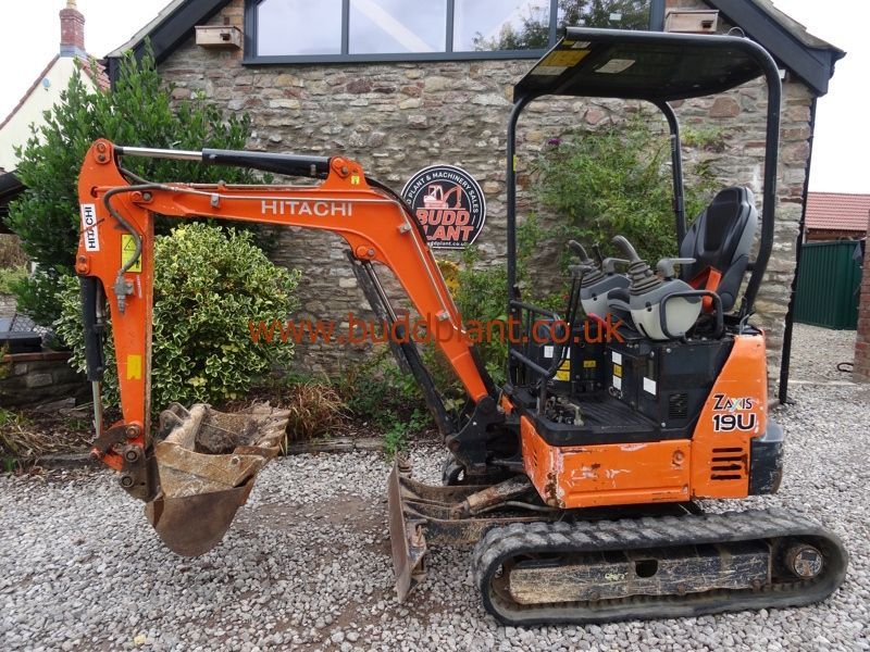 HITACHI ZX19U MINI DIGGER