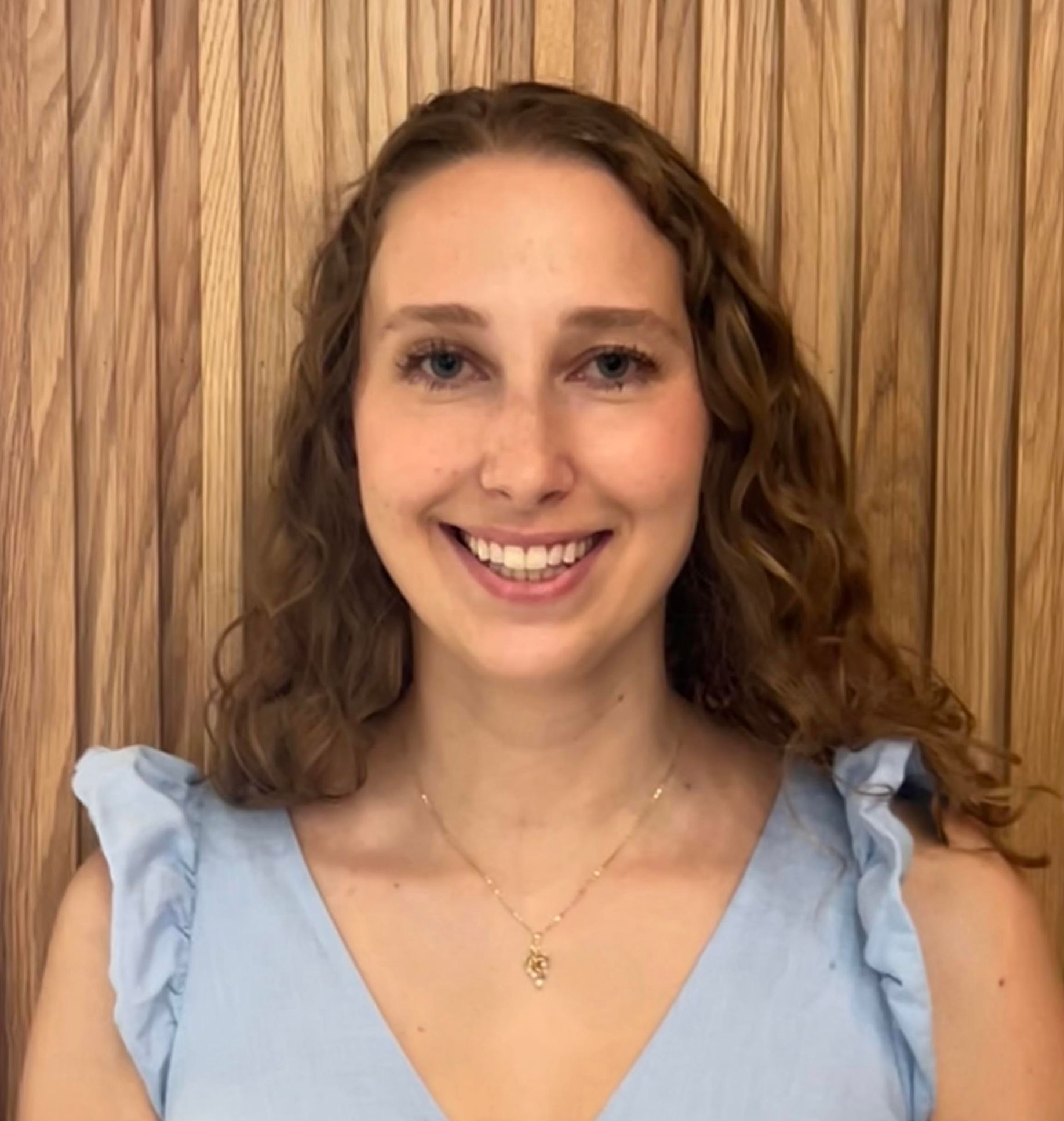 Kileigh Job dietitian portrait in a circle