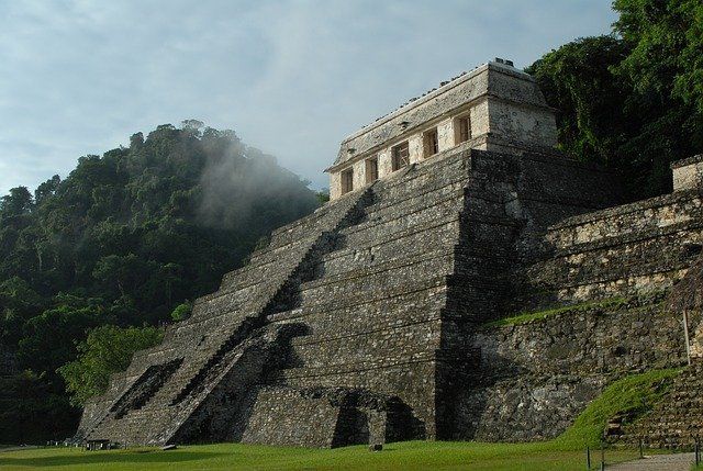 chichen itza temple mexico travel