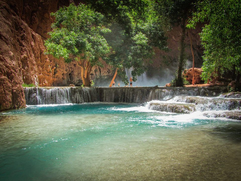 Beautiful, green water of Havasu Falls in the Grand canyon