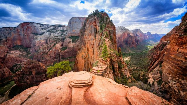 Bryce & Zion Guided Hiking Trip | Bryce & Zion Guided Tour