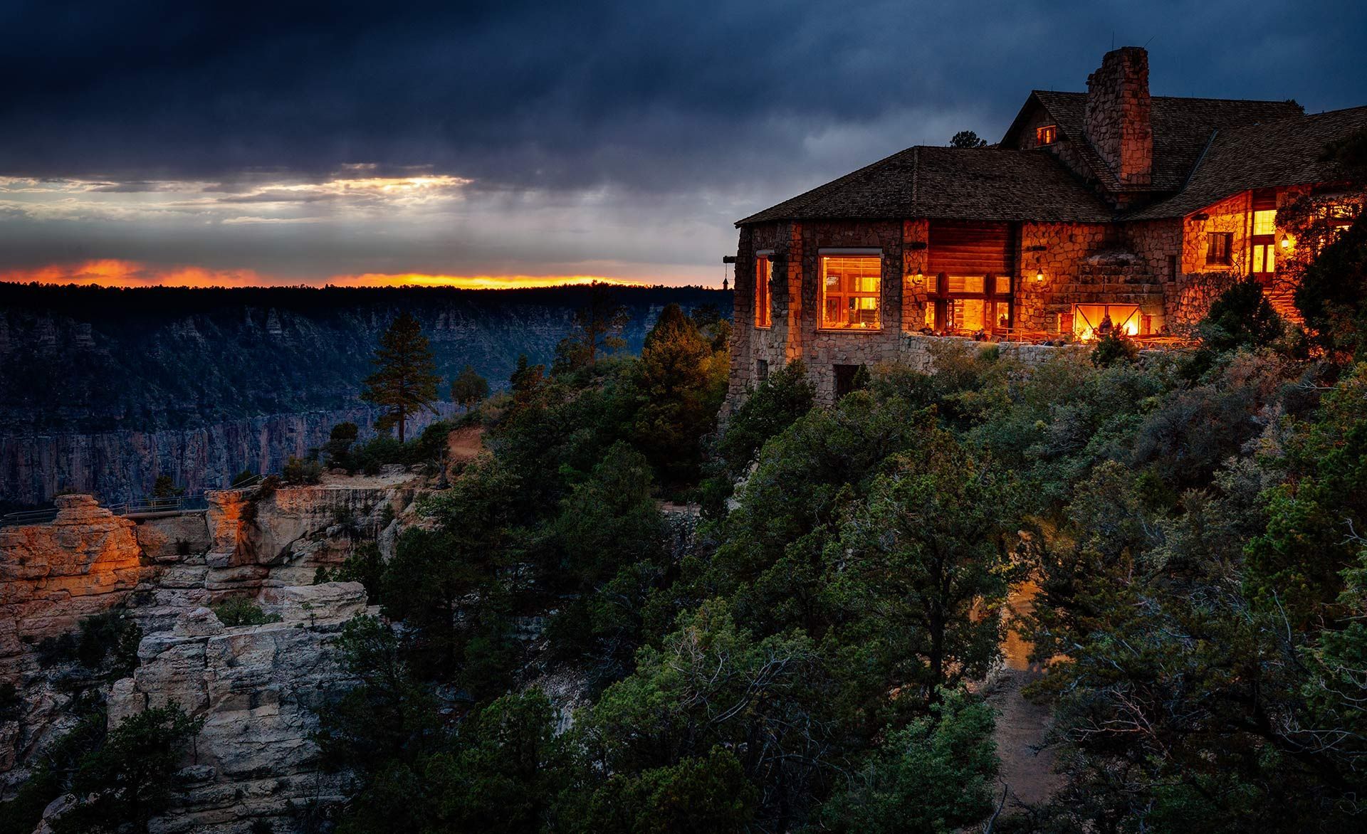 lodge based hiking