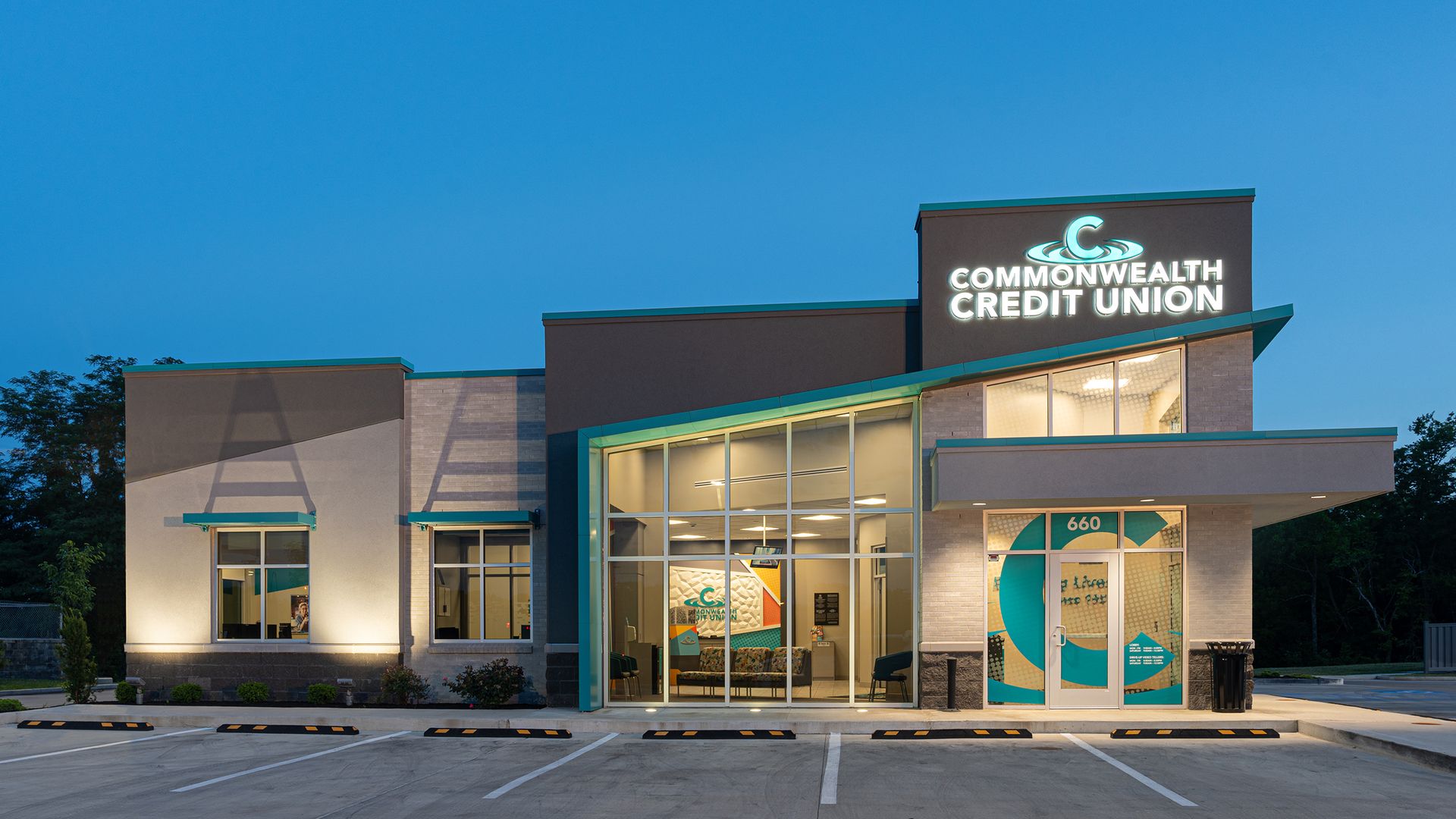 Commonwealth Credit Union Owenton, KY K4 Architecture + Design