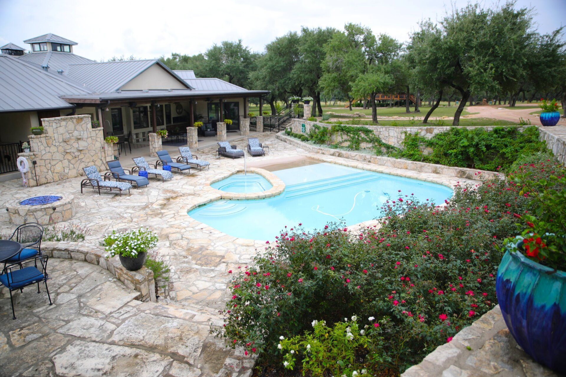 A property that has five cottages around as well as a large swimming pool for guests to enjoy. 