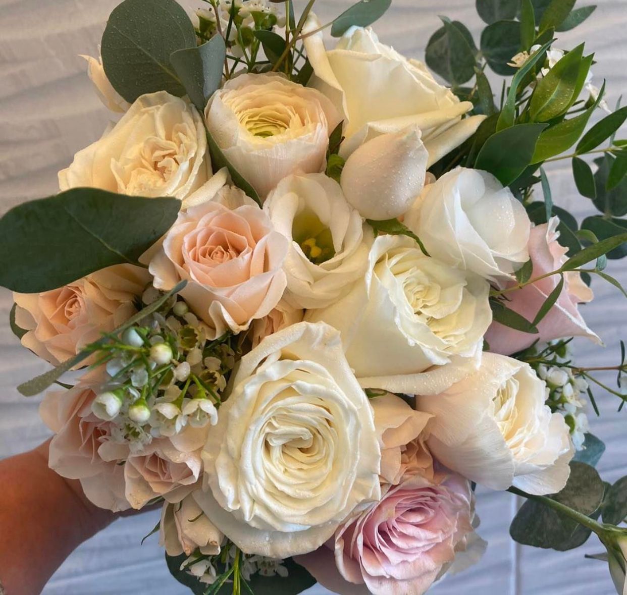 Wedding floral arrangement