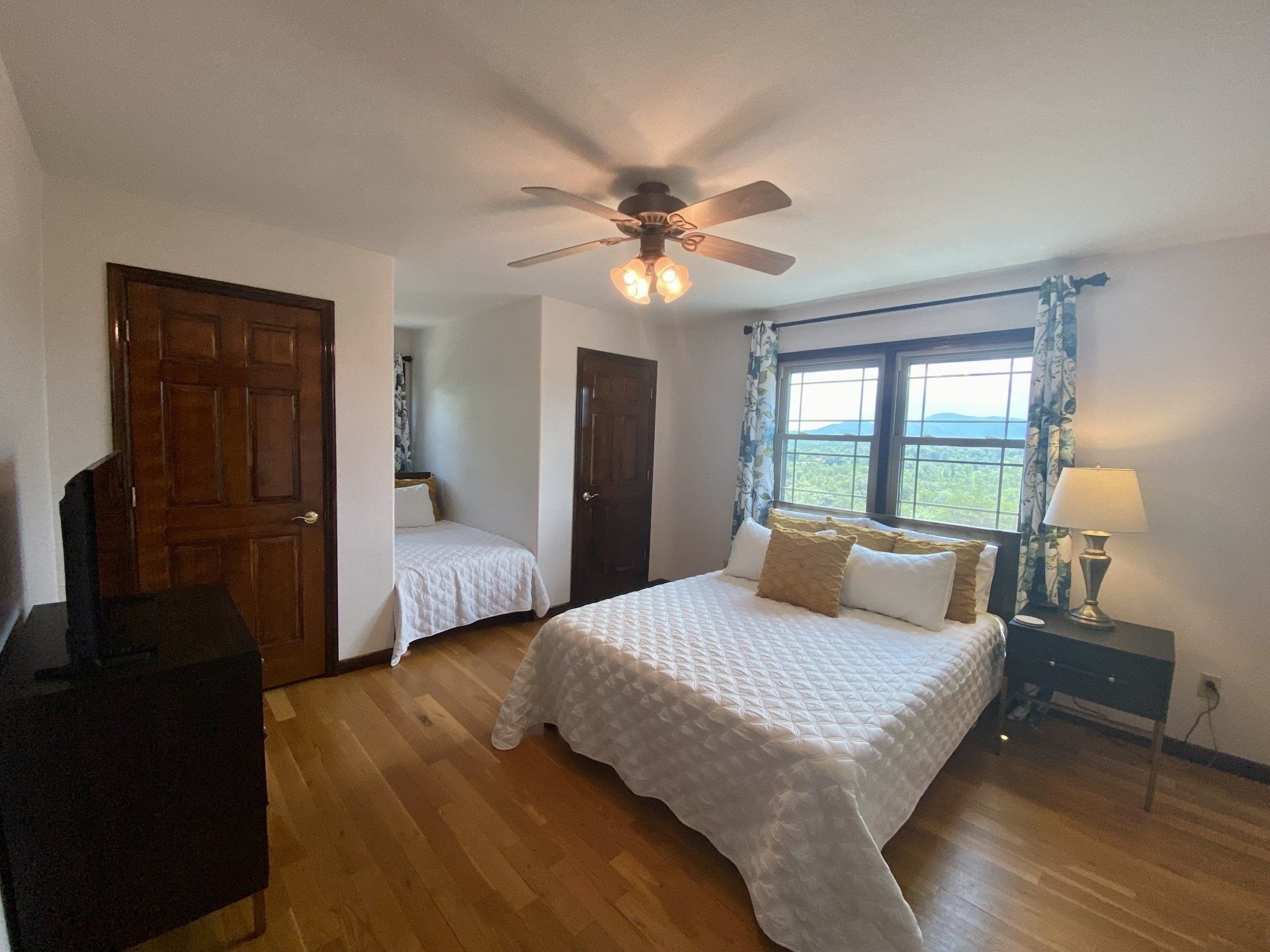 Bedroom in Hilltop House for multiple wedding guests
