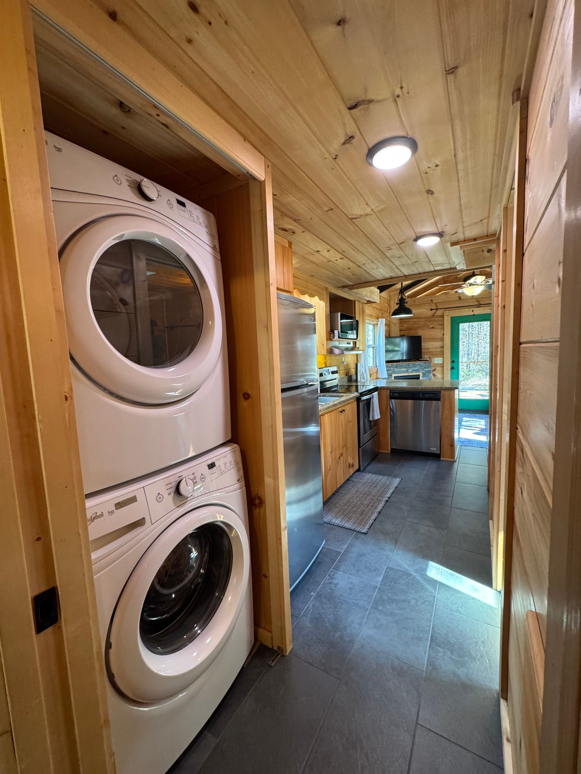 Washer and dryer in Cabin C at Serenity Ridge for extended guest stays