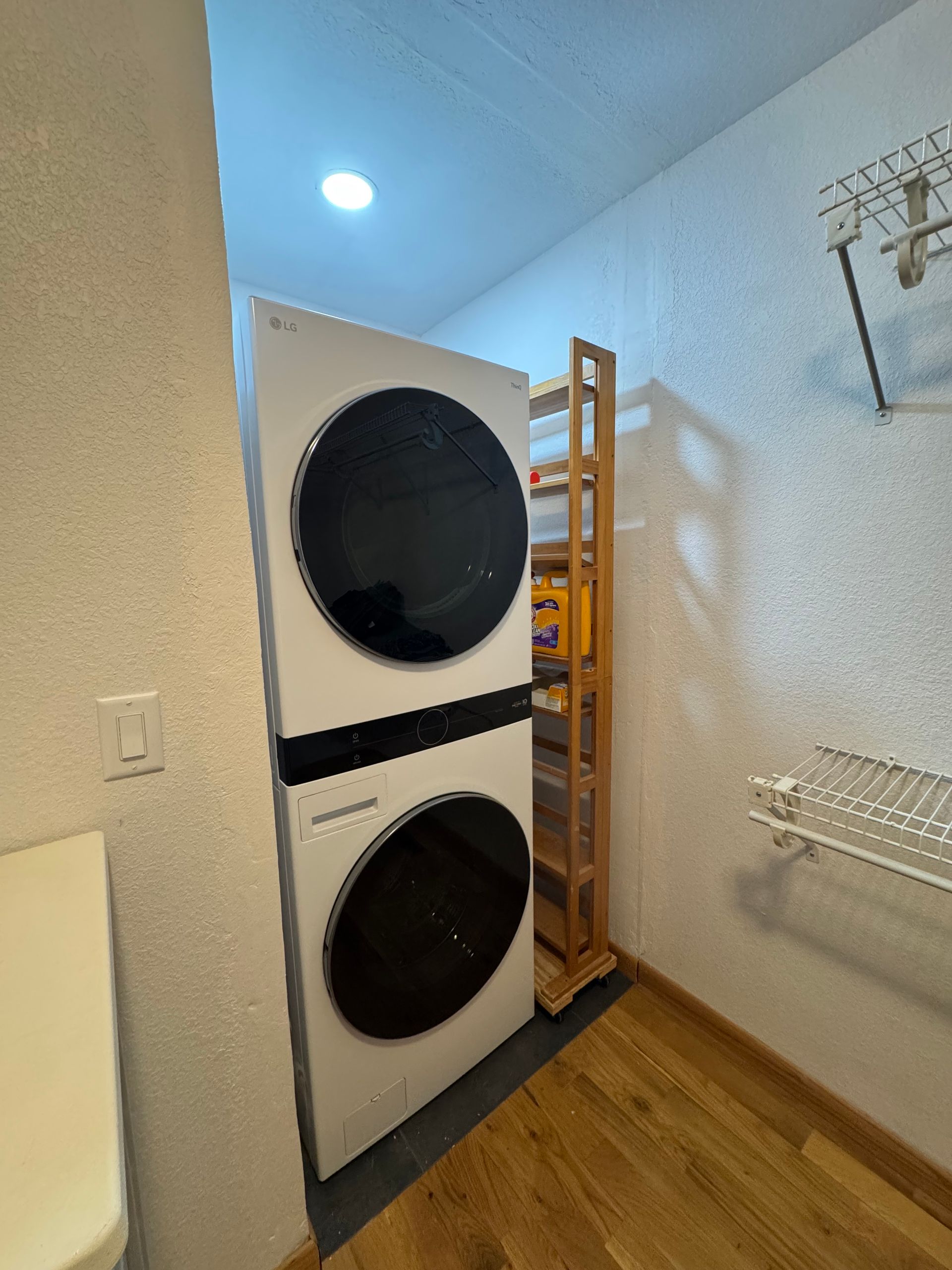 Washer and dryer at Hilltop House Serenity Ridge for guest use