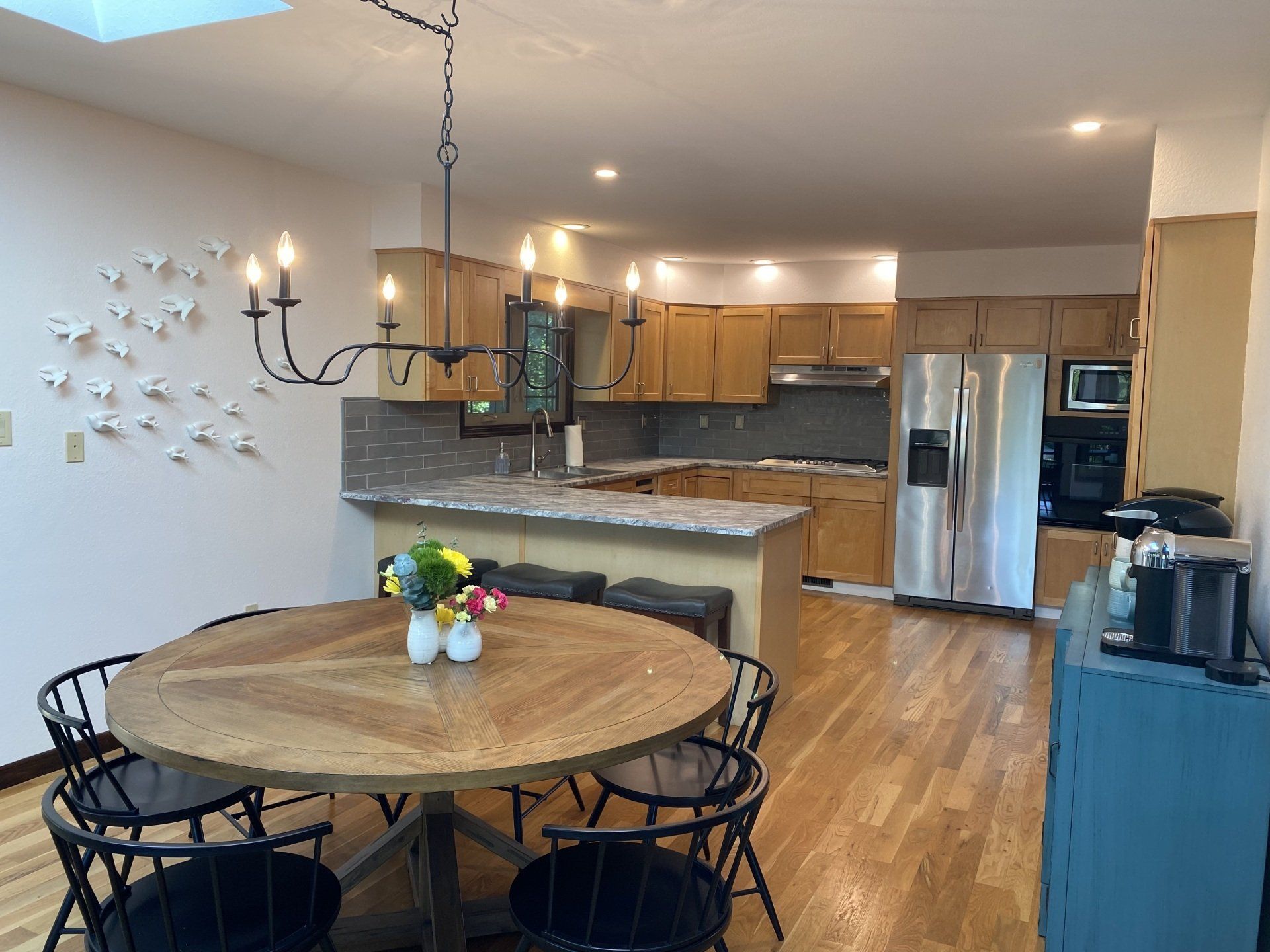 Open kitchen at Hilltop House at Serenity Ridge for wedding guests