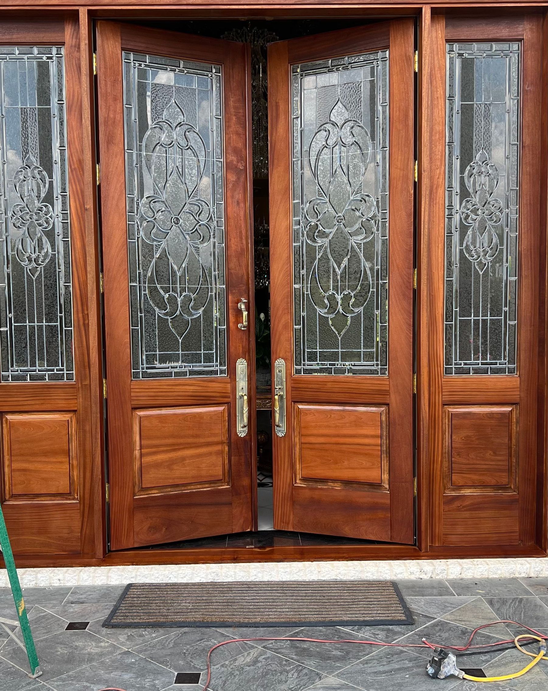 Front door refinishing and staining Covington, La.