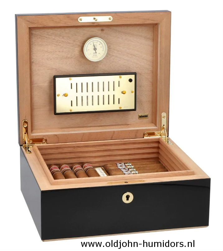 H157 Humidor Adorini Milan DeLuxe meervoudig gelakte zwarte hoogglans pianolak - verkoop via Old John Humidors