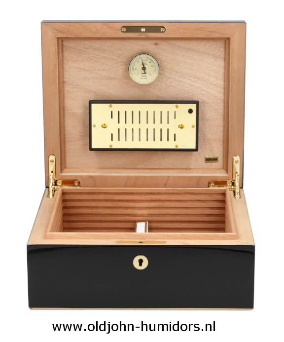 H157 Humidor Adorini Milan DeLuxe meervoudig gelakte zwarte hoogglans pianolak - verkoop via Old John Humidors