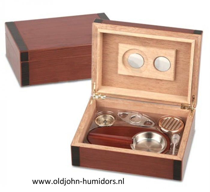 humidor giftset startset kersenhout met zwart met bijpassende asbak en luxe knipper