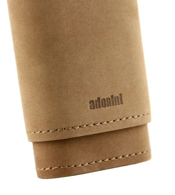 Adorini sigarenkoker bruin suede leer 2 of 3 sigaren cederhout aan de binnenzijde SK03