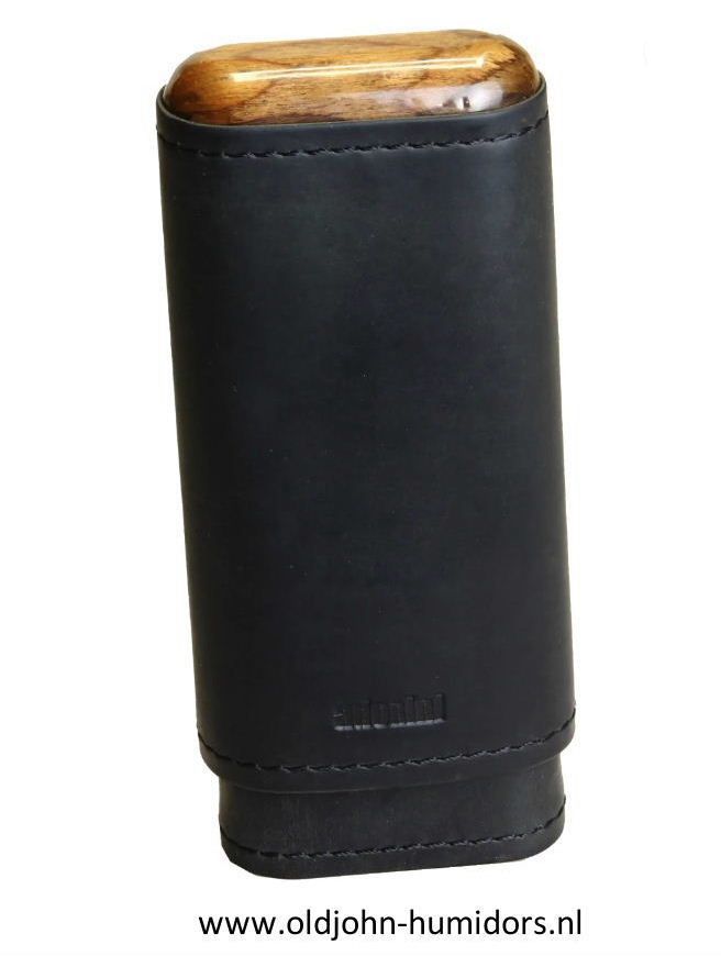 SK04H Adorini sigarenkoker zwart echt leer 2 of 3 sigaren cederhout aan de binnenzijde, hout aan onder- en bovenkant verkoop via oldjohn-humidors.nl