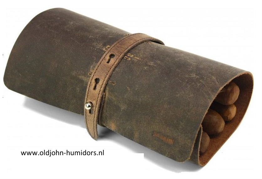 Echt rustiek leer sigarenrol in bruin leer.