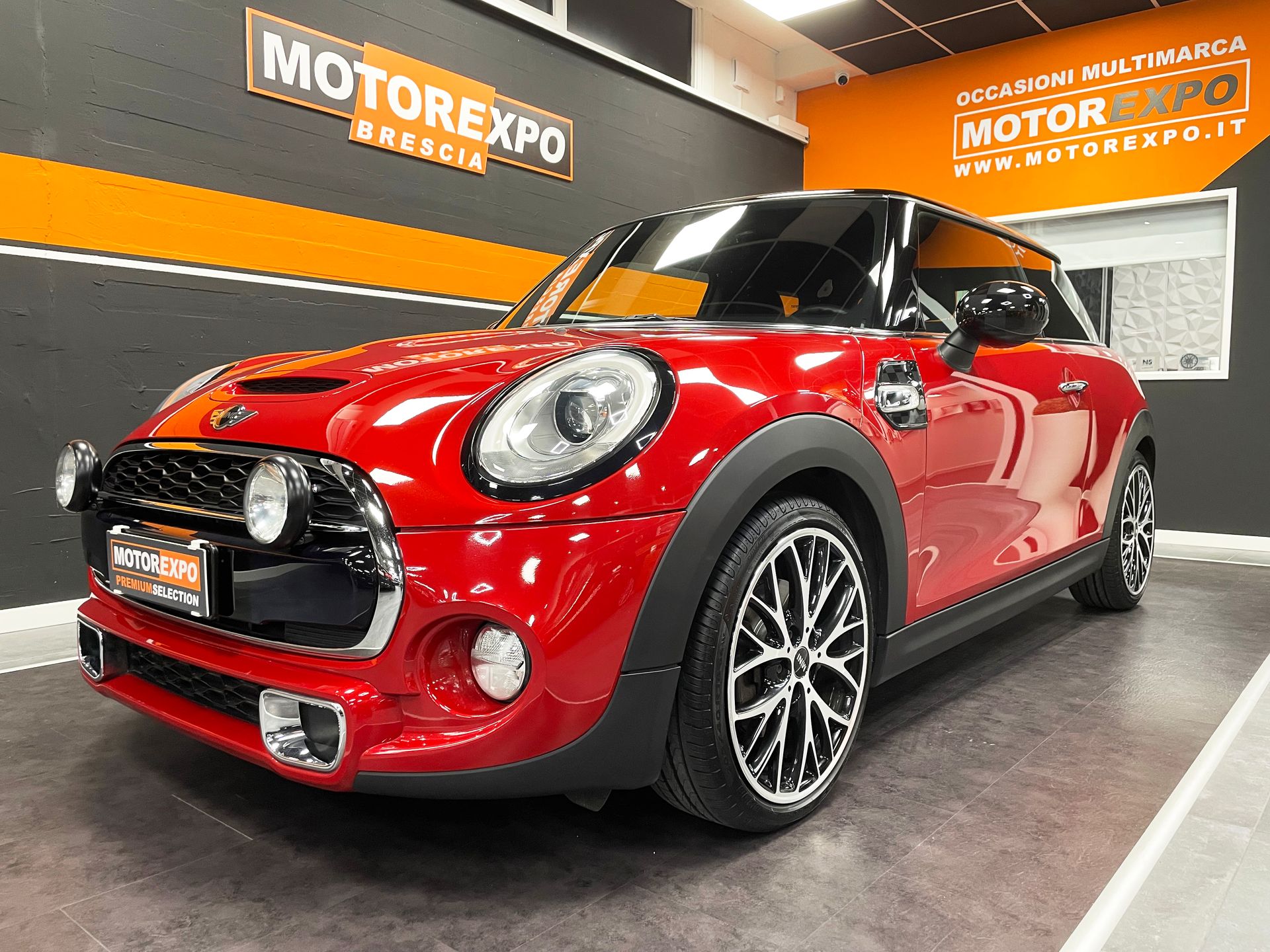 Enne Esse auto Auto per passione