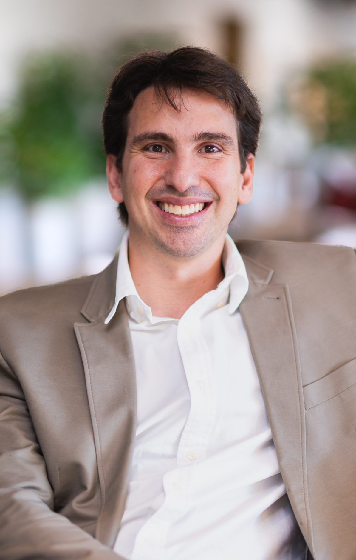 Kenneth Corrêa