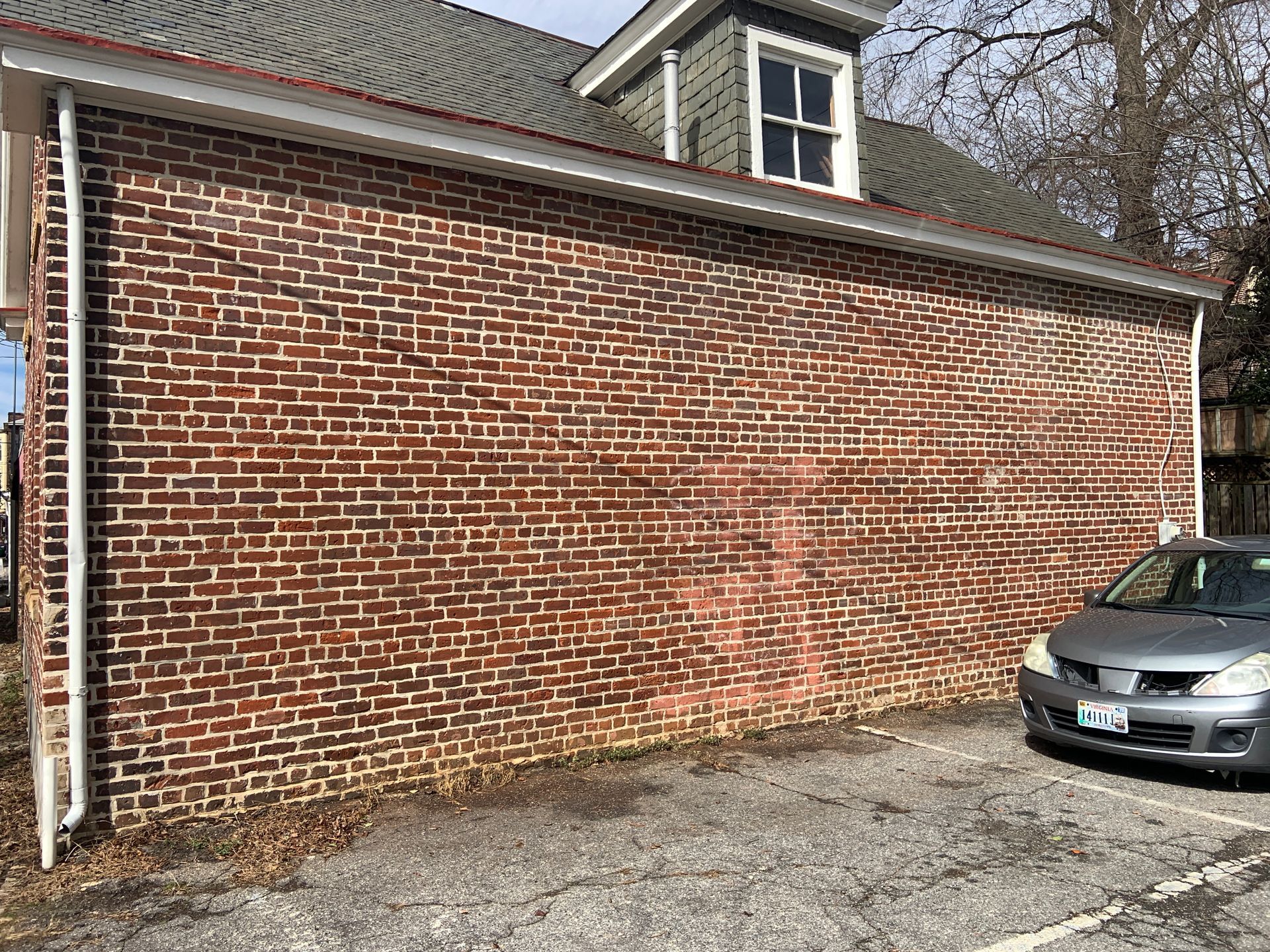Graffiti Removal Richmond, VA: home after pressure washing service