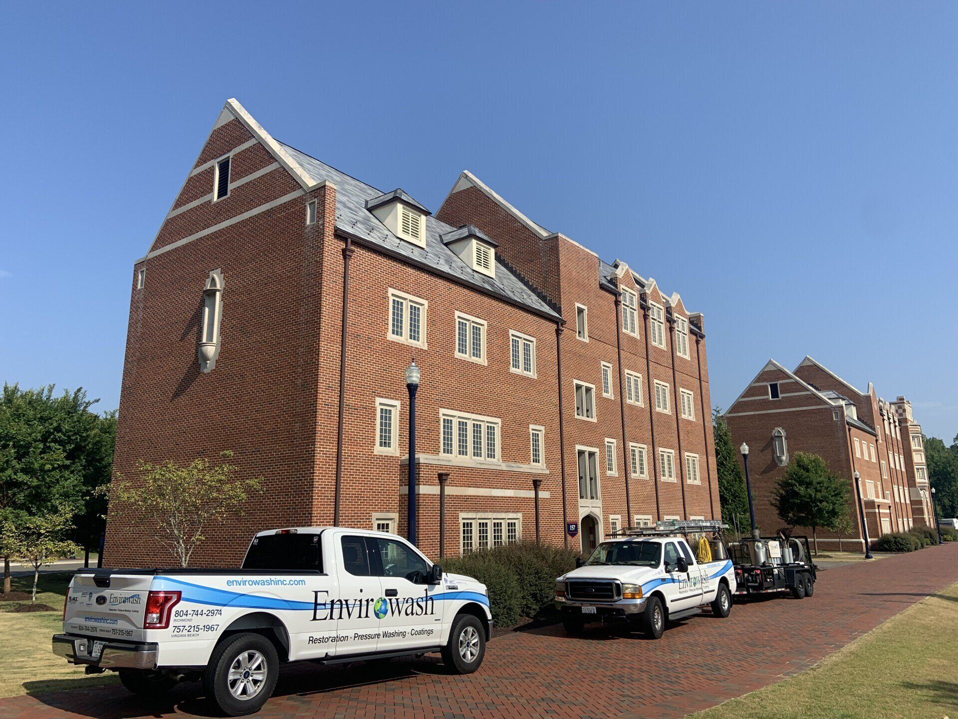 Commercial Cleaning: Brick building pressure wash