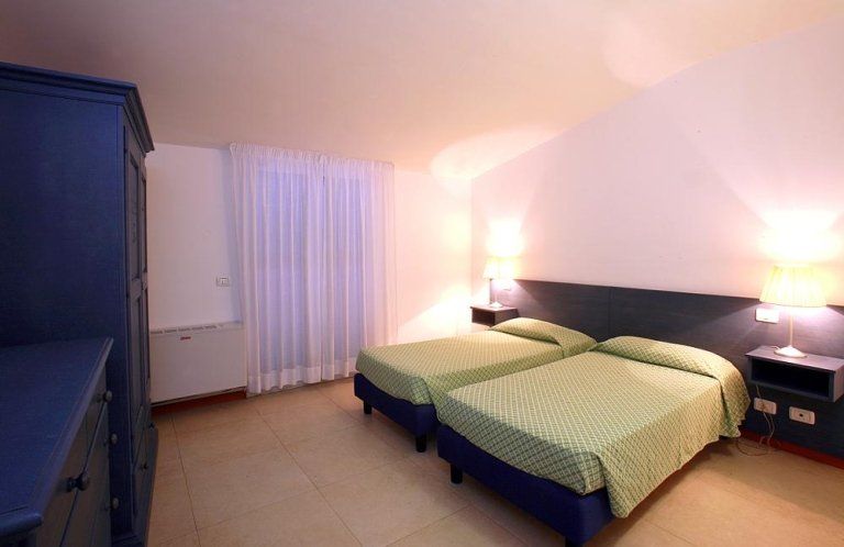 Appartamento con 2 camere da letto in residence