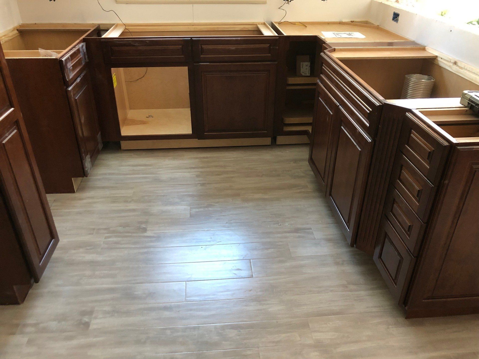 dark wood kitchen cabinets