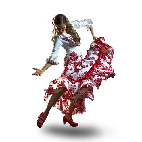 Danseuse en chemisier blanc et jupe à motifs rouges, posant en plein pas sur fond blanc