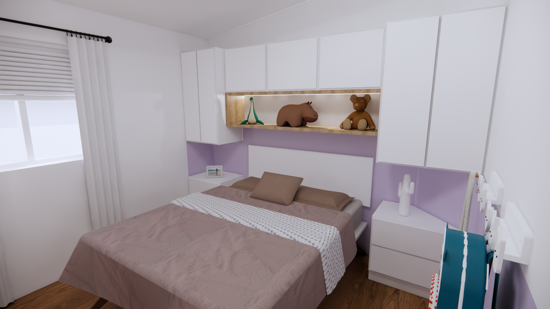 Chambre avec placards de pavillon blancs, lit avec linge de lit marron et fenêtre avec stores.