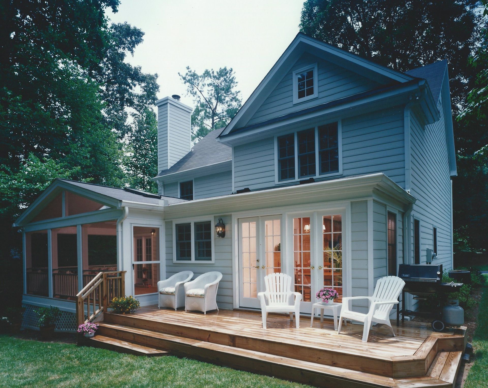 Exterior 3