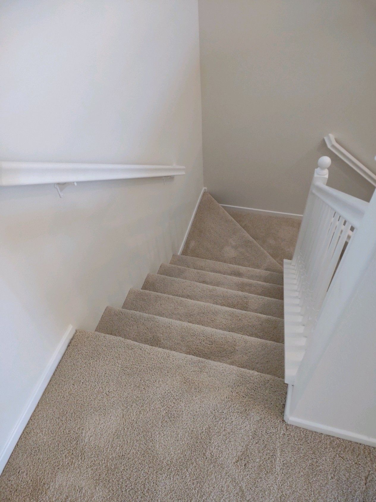 Stylish carpet and flooring repairs in Carmel Valley
