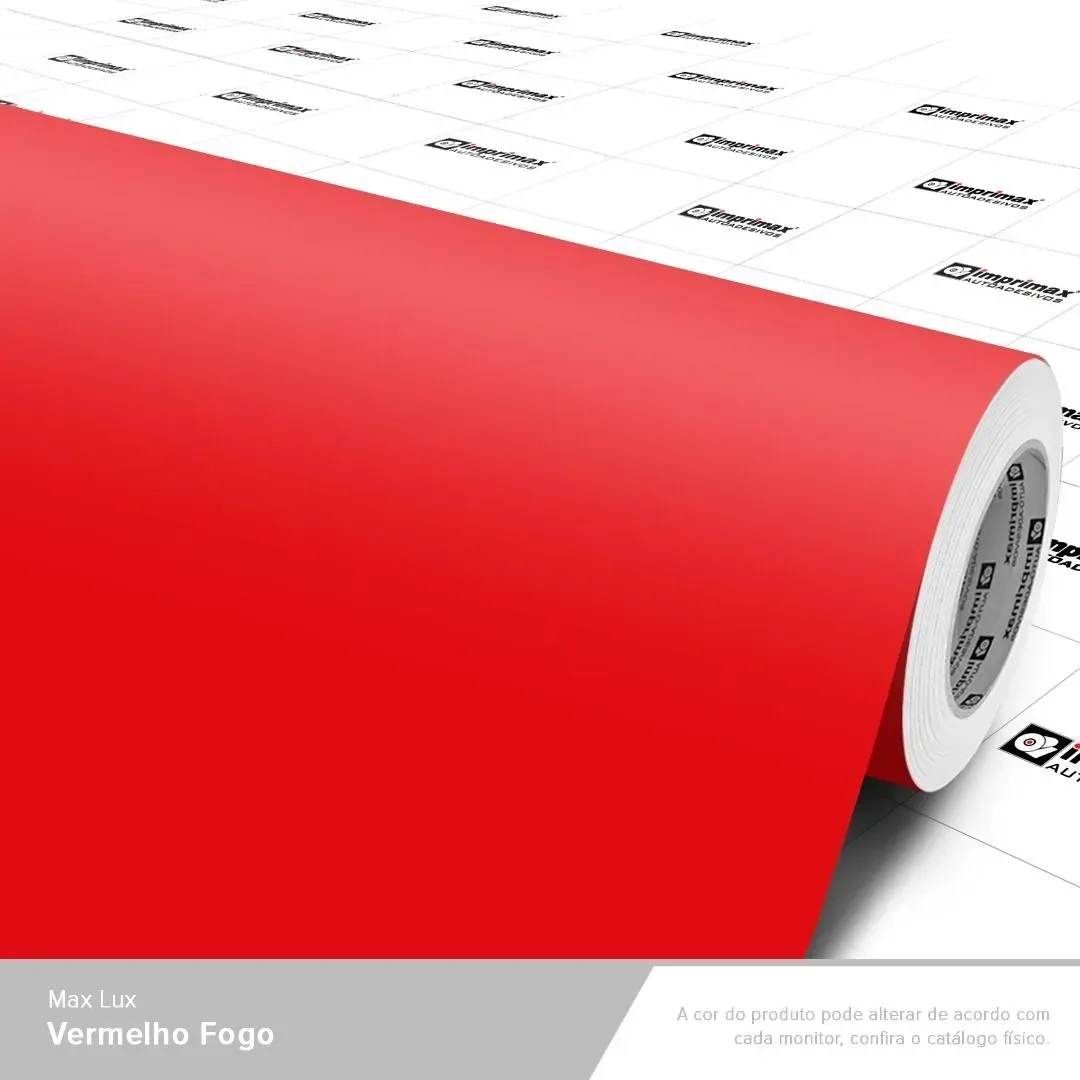 Um rolo de vinil adesivo vermelho-fogo sólido com um verso de papel branco com a marca impressa.