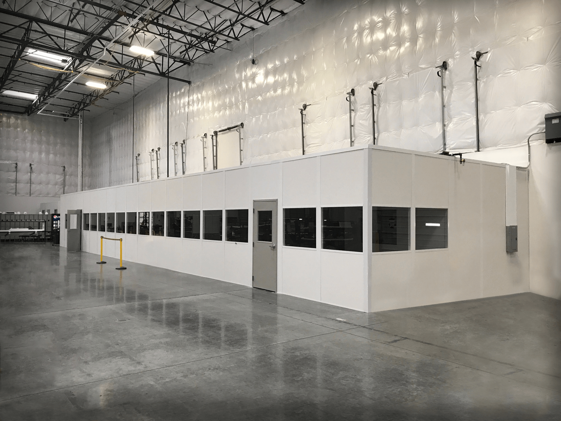 Prefabricated Offices: Scalable for Growing Warehouses