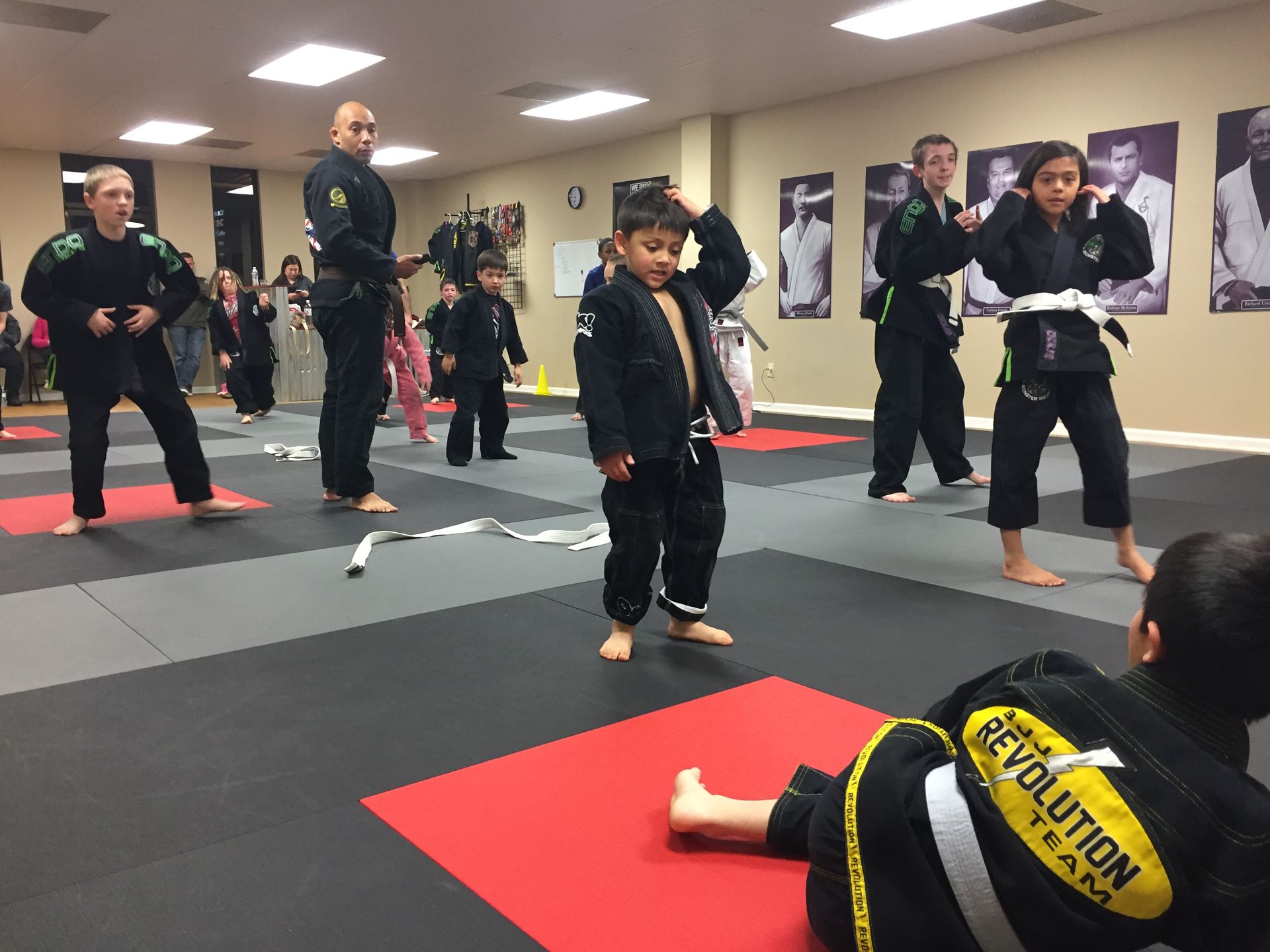 Students training Brazilian Jiu-Jitsu at Sugoi Submission in Corpus Christi, TX to improve focus.