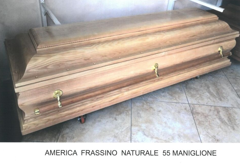 Bara in legno con maniglie in ottone, il testo sottostante recita