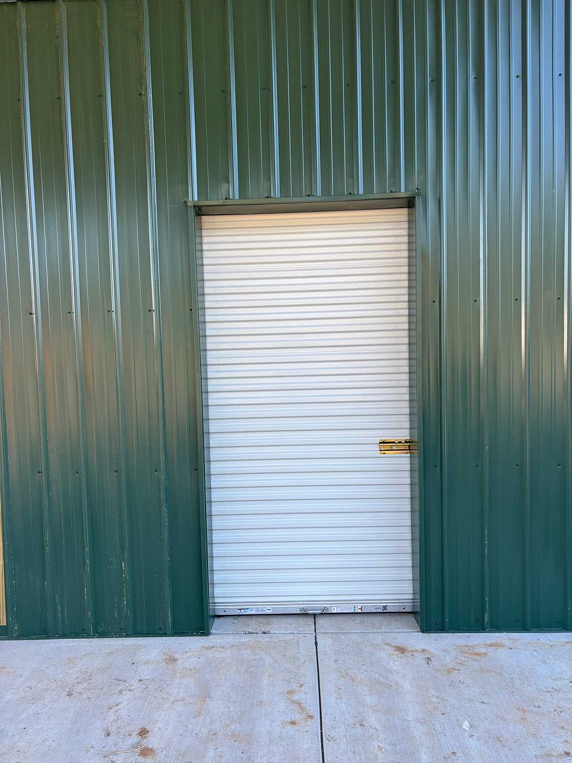roll up door 16