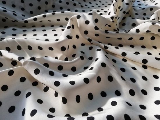 tessuto a pois