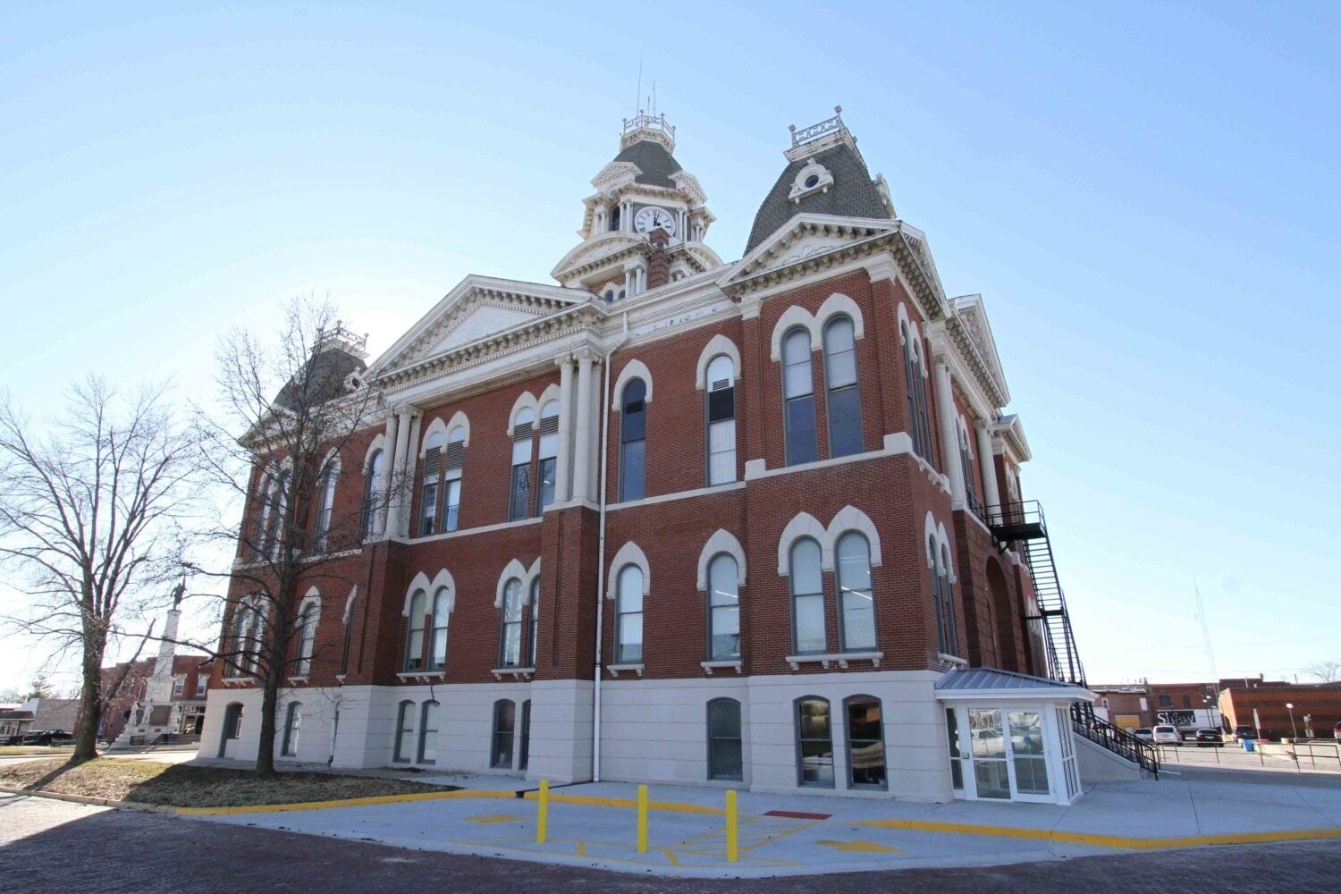 Shelbyville Courthouse (22).insert post.2