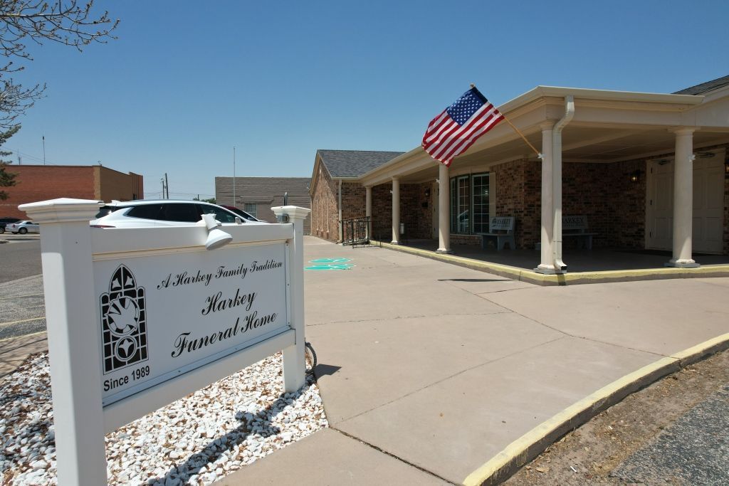 Harkey Funeral Home - Outside View