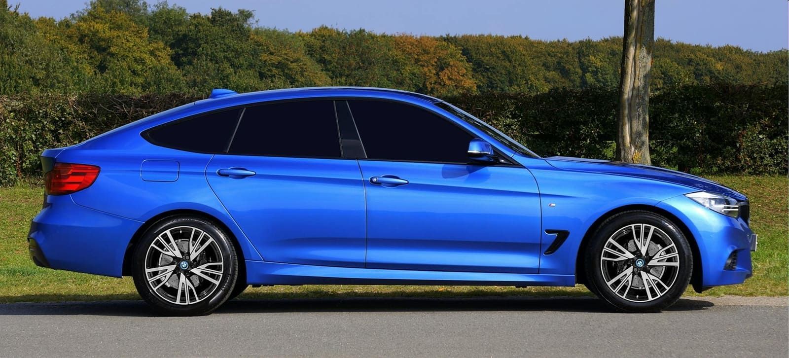 how to clean window tint