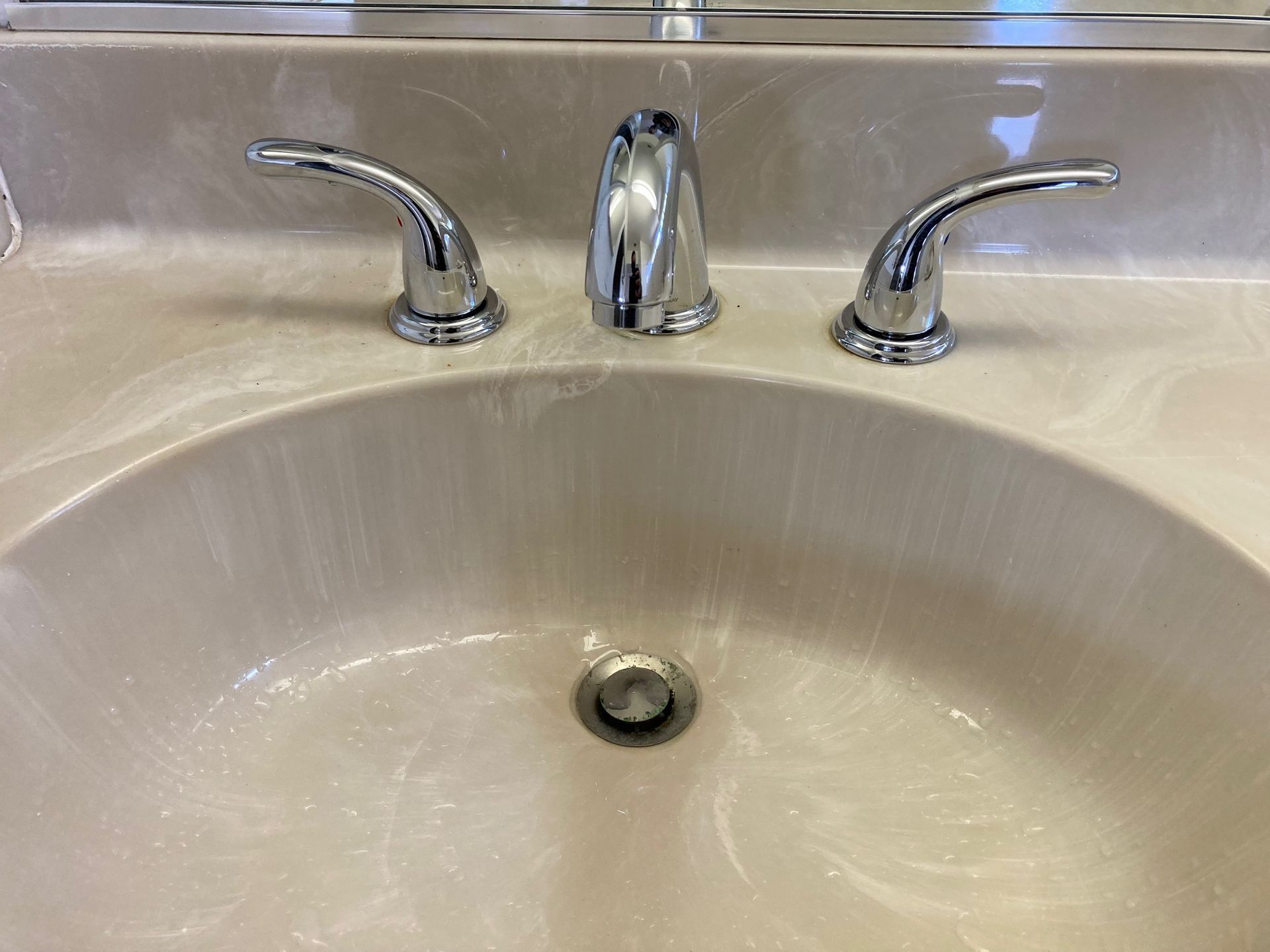 Wide Spread Bathroom Faucet