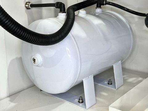On board air tank allows SC350 to run off standard 3/8' air hose when drilling handles