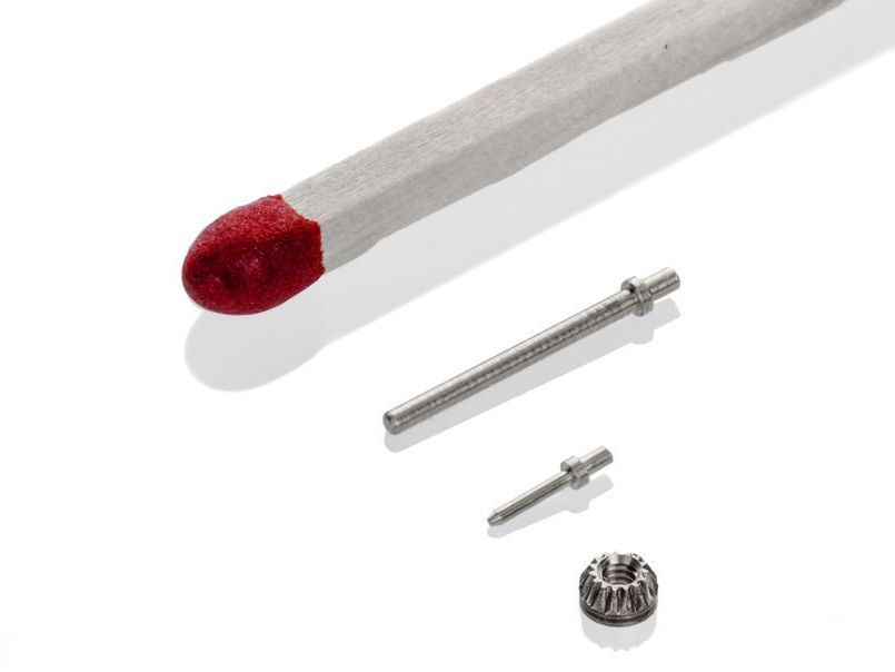 Streichholz mit CNC-Teilen